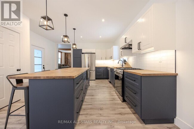 Photo du bâtiment - 21 Albert St S