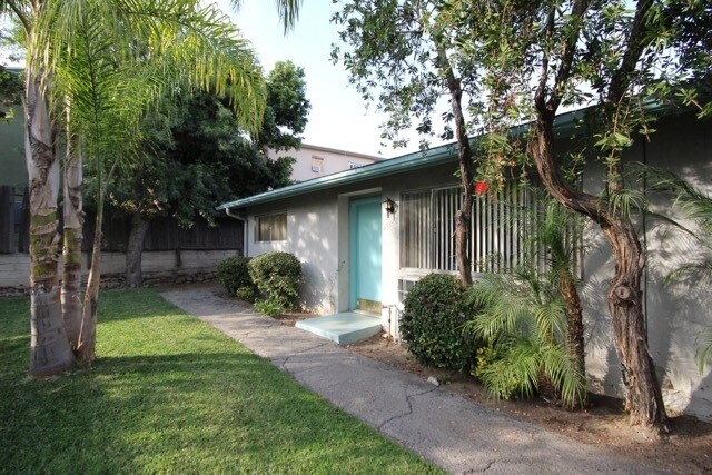 Building Photo - 433 N Mar Vista Ave