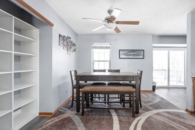 Photo - 7542 Higdon Ct Apartment