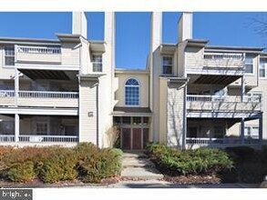 Building Photo - 309 Trinity Ct
