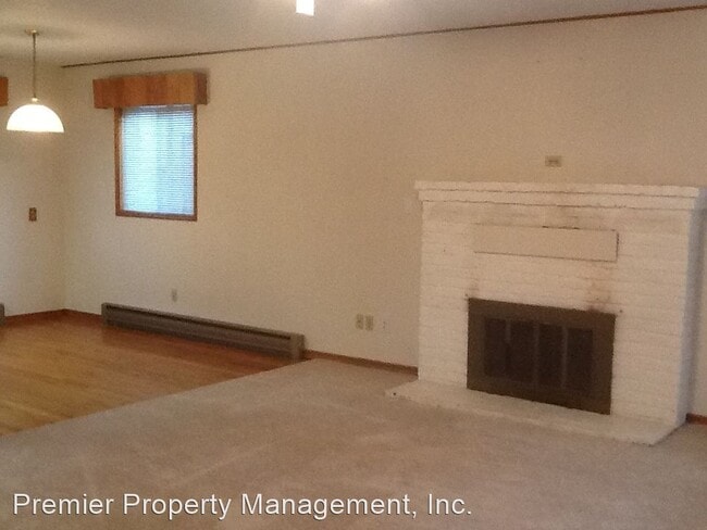 Foto del edificio - 3 br, 1 bath House - 1110 NE 259th Street