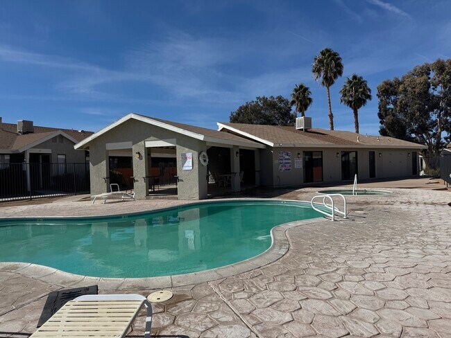 Foto del edificio - Quail Springs Village Apartments