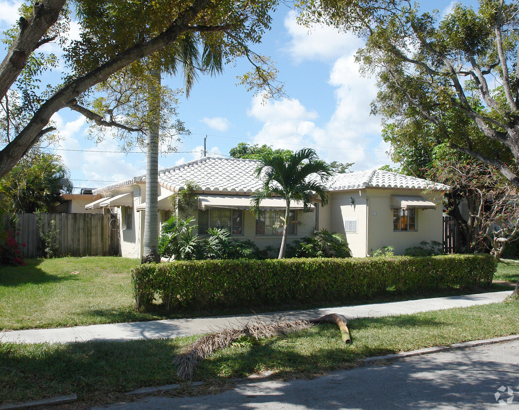 Primary Photo - 1634 Fletcher St