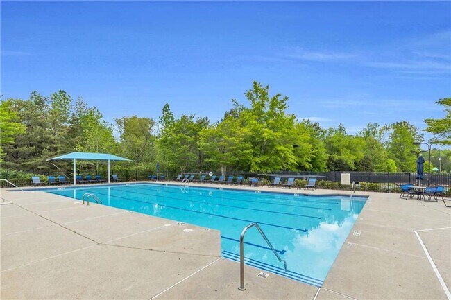 Foto del edificio - 5480 Beaver Ridge Dr