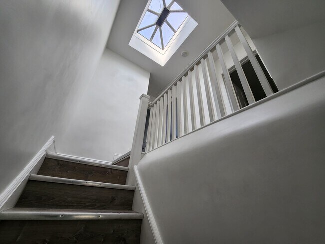 Foto del edificio - 7856 76th St