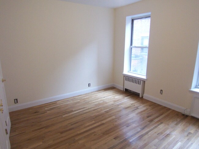 Foto del edificio - 746 10th Ave