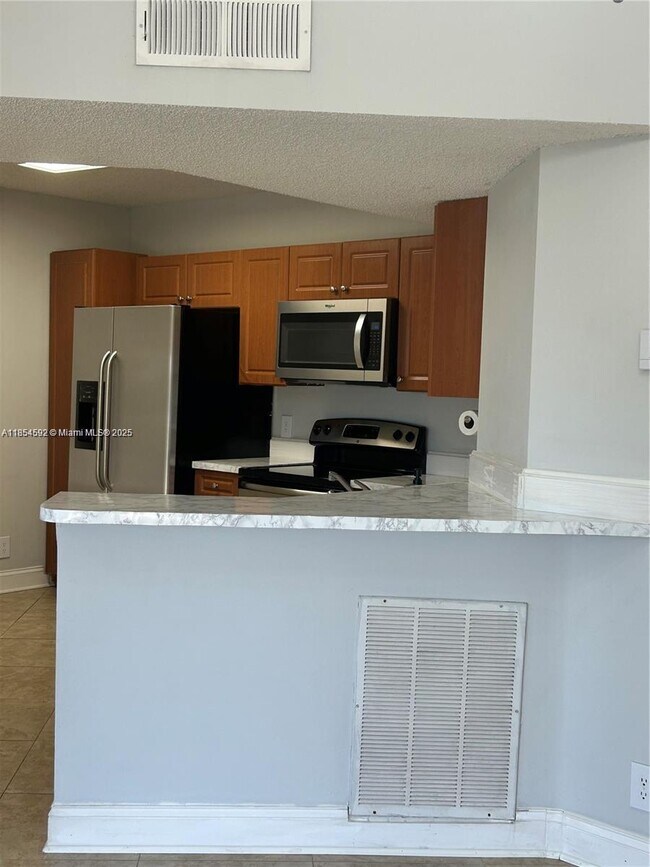Foto del edificio - 8821 Wiles Rd