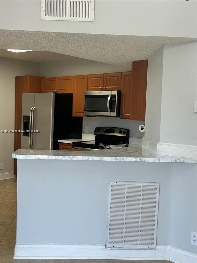 Building Photo - 8821 Wiles Rd