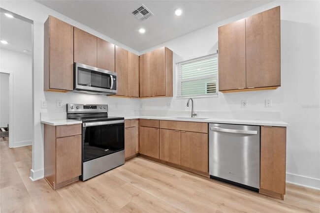 Foto del edificio - 1922 W Fig St