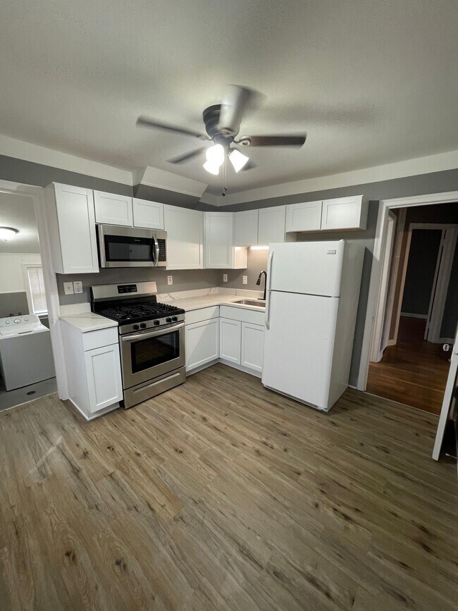 Foto del edificio - 23850 Glenwood St