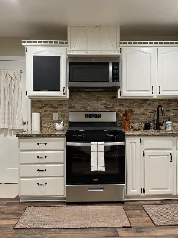 Foto del edificio - 134 Jasper Pl