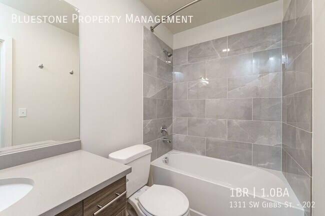 Foto del edificio - 1311 SW Gibbs St