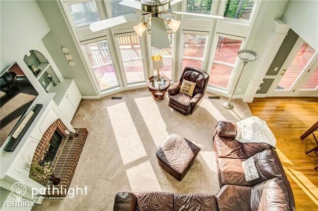 Building Photo - 5 br, 4.5 bath House - 1410 Bentwater Driv...