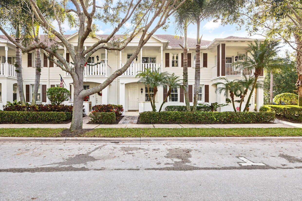 2889 E Community Dr, Jupiter, FL 33458 Townhome Rentals in Jupiter FL