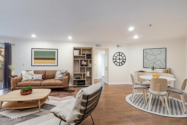 Foto del edificio - 5744 Oak Bend Ln