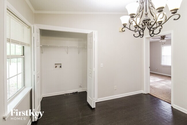 Foto del edificio - 4236 Flat Rock Rd