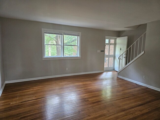 Foto del edificio - NEW LISTING!!!! Dont Miss Out