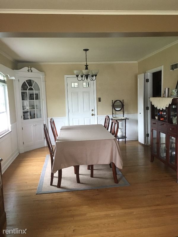 Primary Photo - 3 br, 1.5 bath House - 3101 Sheridan Rd