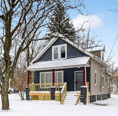 Foto del edificio - 9716 Sophia Ave