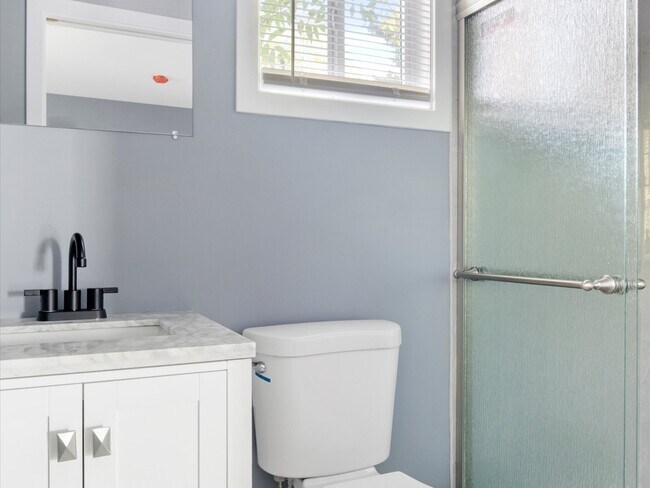 Building Photo - 1700 Nelson AvenueBEDROOM 2A - 807997