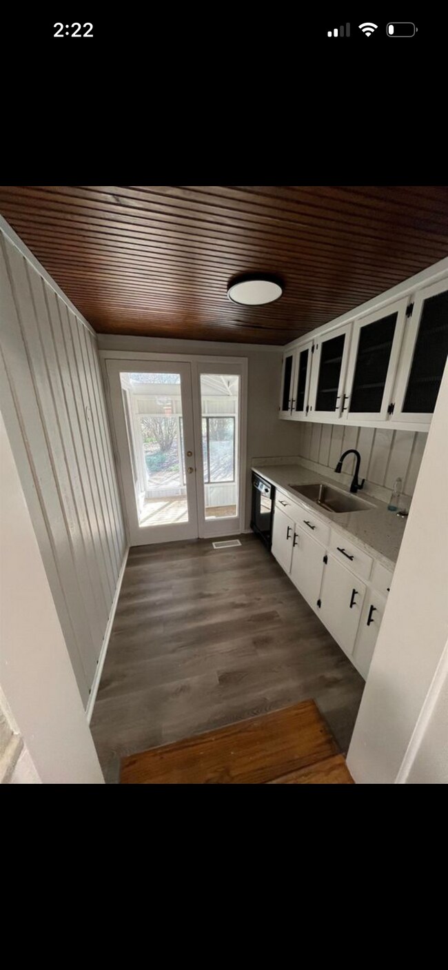 Foto del edificio - 618 S Tipton St