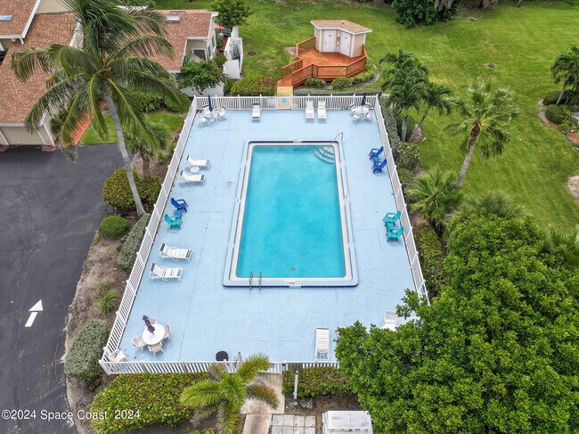 Foto del edificio - 101 La Costa St