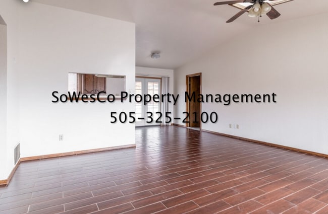 Building Photo - Three Bedroom Home in Central Farmington