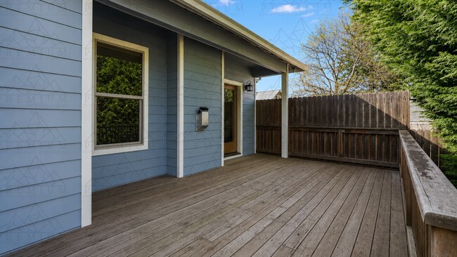 Foto del edificio - Beautiful 3 bedroom 2 bath home!