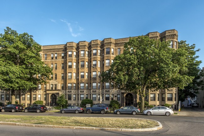 Foto del edificio - 1144 Commonwealth Avenue