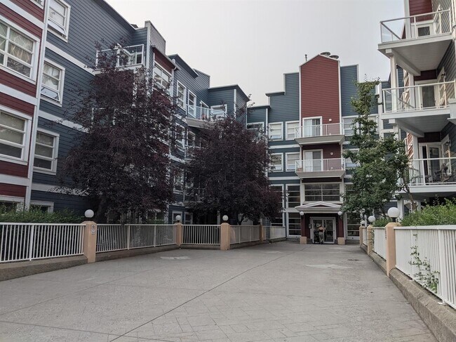 Photo du bâtiment - 1 Bed 1 Bath Unit in Calgary, AB