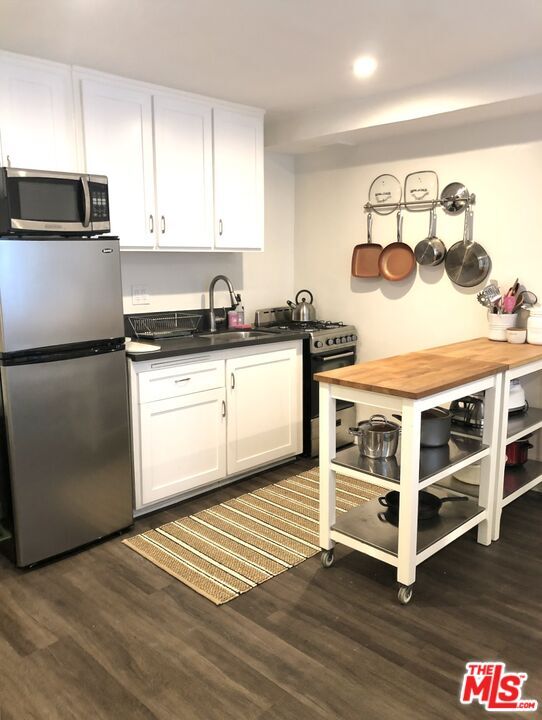 Foto del edificio - 1261 Laurel Ave