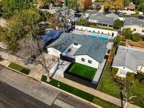 Building Photo - 22255 Wyandotte St