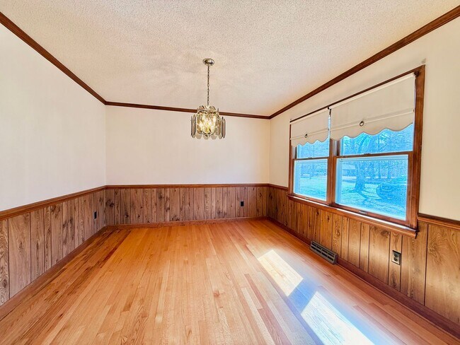 Foto del edificio - Charming 3 Bedroom Home for Rent!