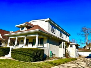 Building Photo - 461 N Northwest Hwy