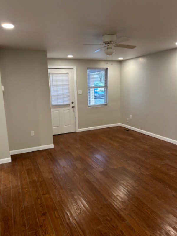 Foto del edificio - 235 E Union Rd
