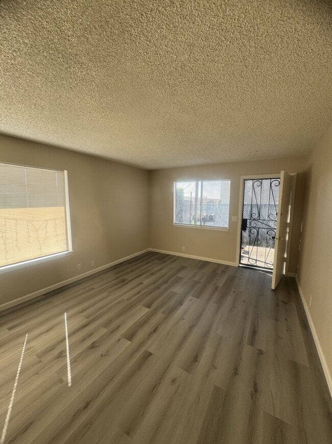 Building Photo - 2433 E Garvey Ave N