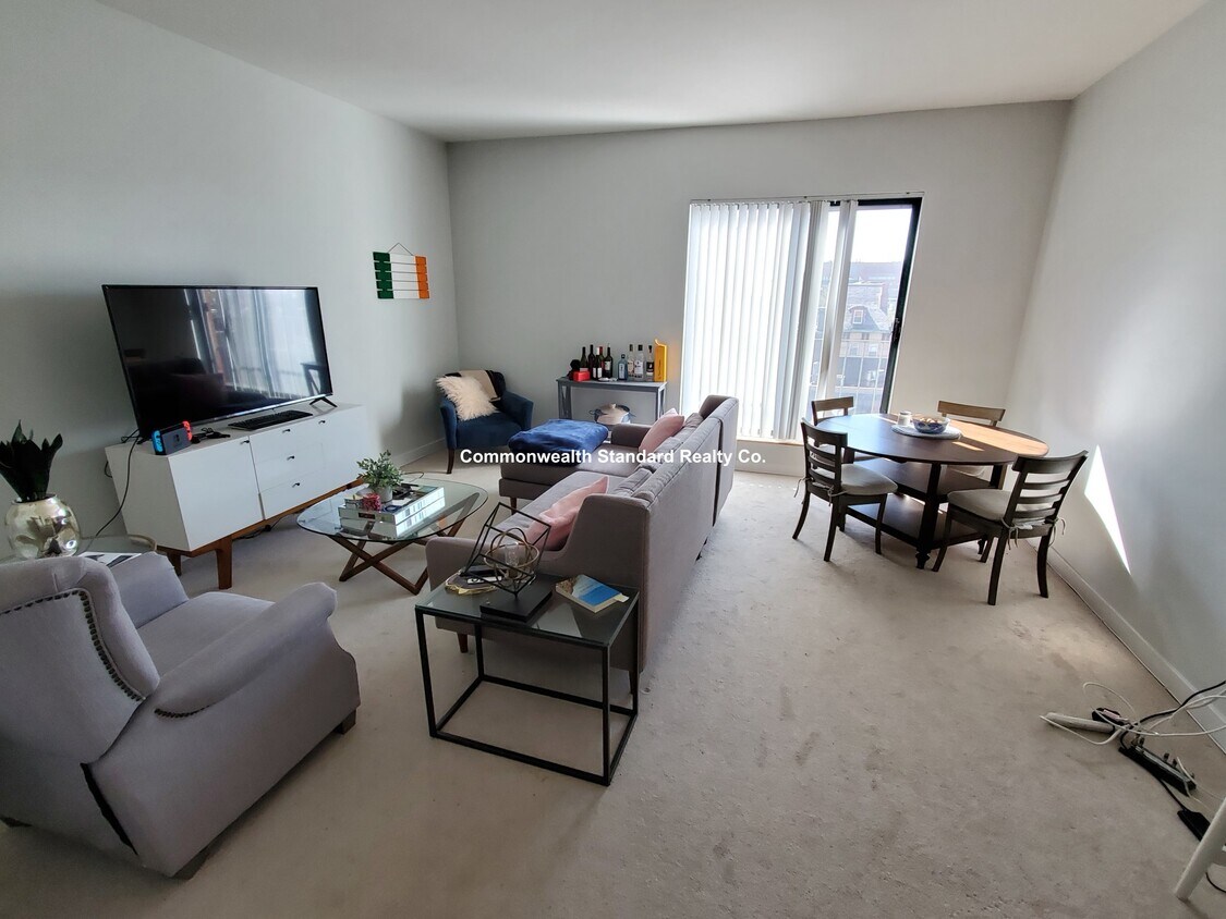Foto principal - 1661-1663 Washington St. Unit 6O4