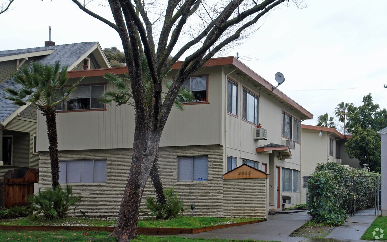 Foto del edificio - 2615 V St