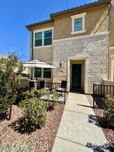 Building Photo - 1823 E Chelsea Ln