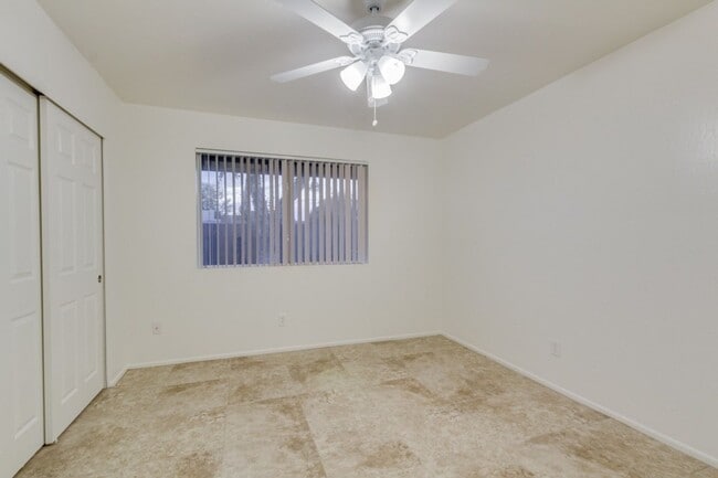 Building Photo - Desert Sunshine 1