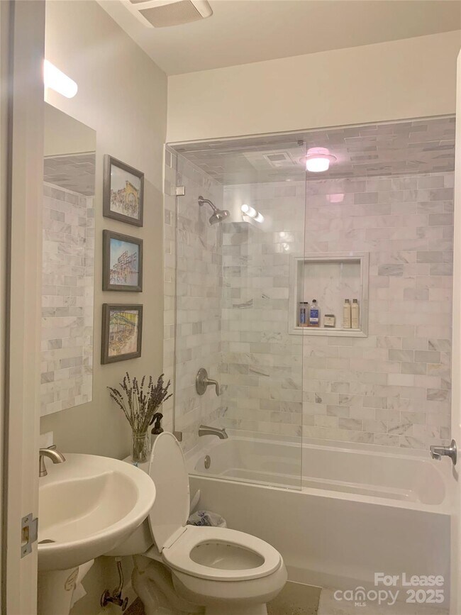 Building Photo - 3612 Artist's Way