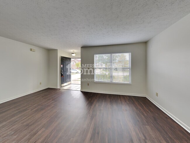 Building Photo - 6321 Arrowhead Drive