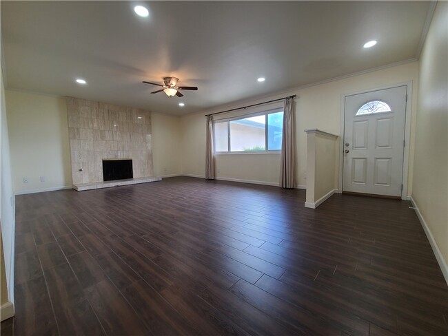 Foto del edificio - 12149 Country Club Ln