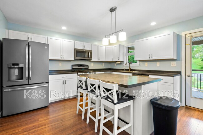 Foto del edificio - 2490 Coulterville Rd
