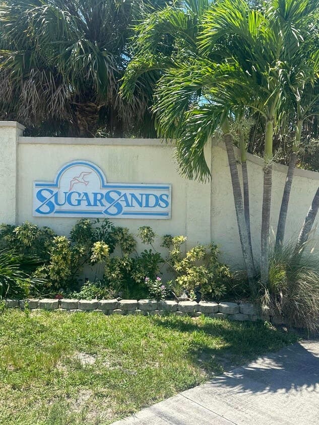 Foto principal - 7648 SE Sugar Sand Cir
