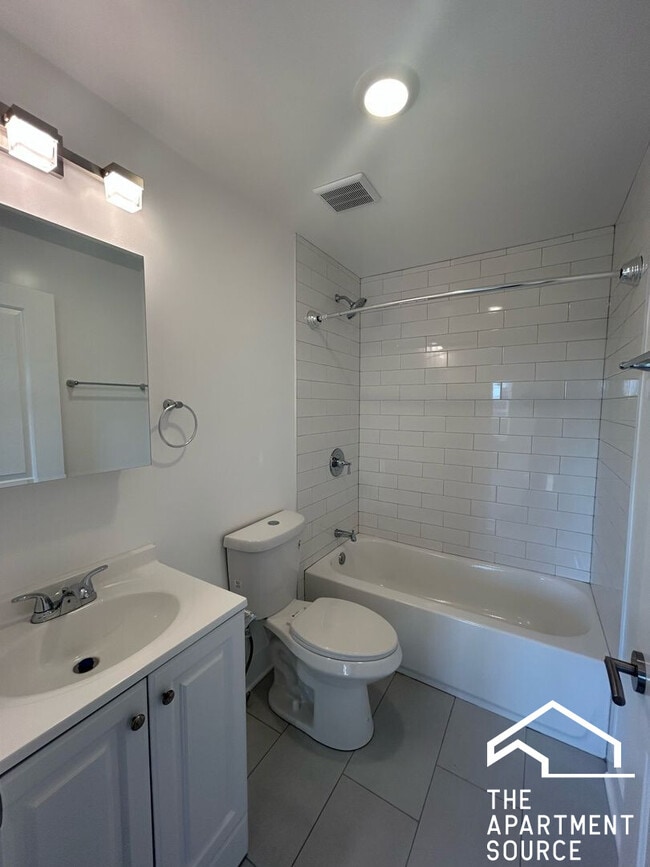 Foto del edificio - 4411 N Kimball Ave