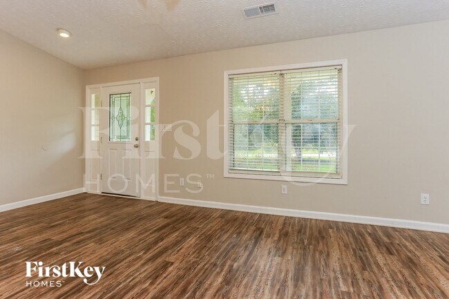 Building Photo - 1999 Bullock Trail