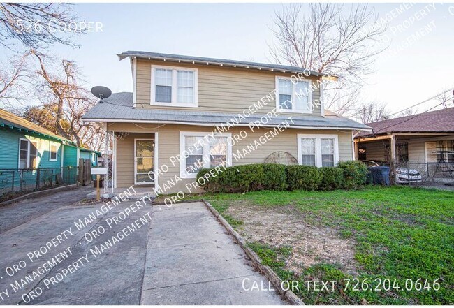 Building Photo - 526 Cooper-