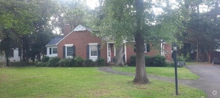 Building Photo - 875 Myrtle Dr