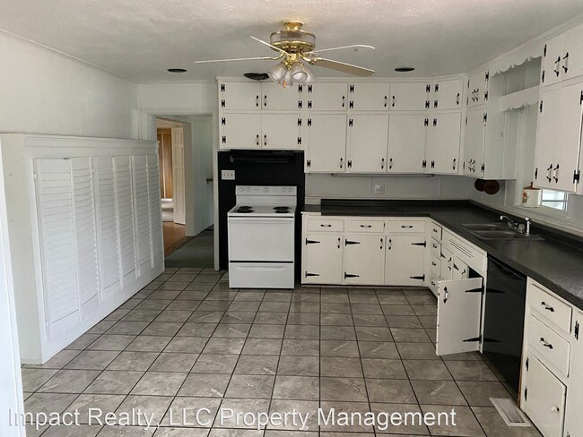 Building Photo - 3 br, 2 bath House - 872 South 5th Street